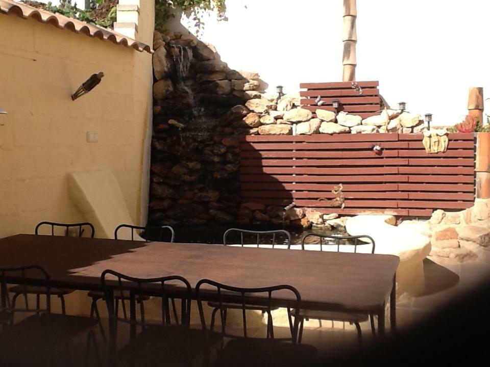 Pete's Place 2*